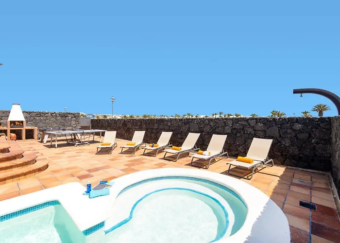 فيلة Emerita By *